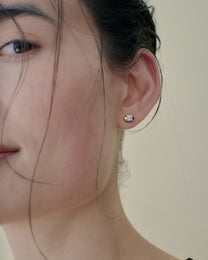 /612 Baguette Diamond Earring