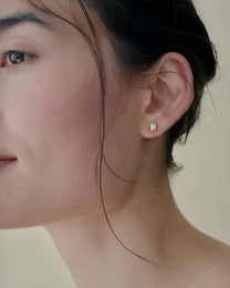/612 Round Diamond Earring