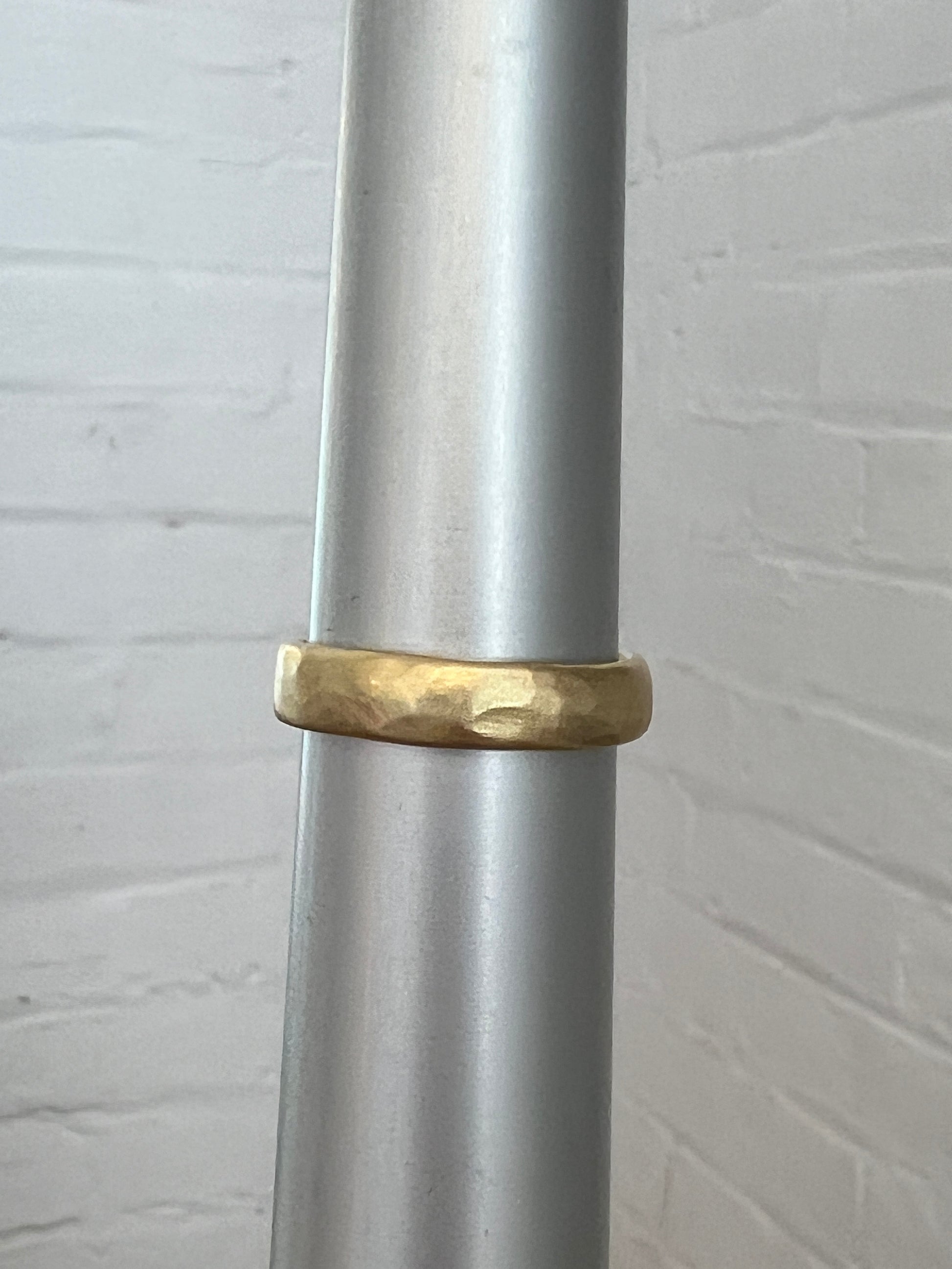 M053